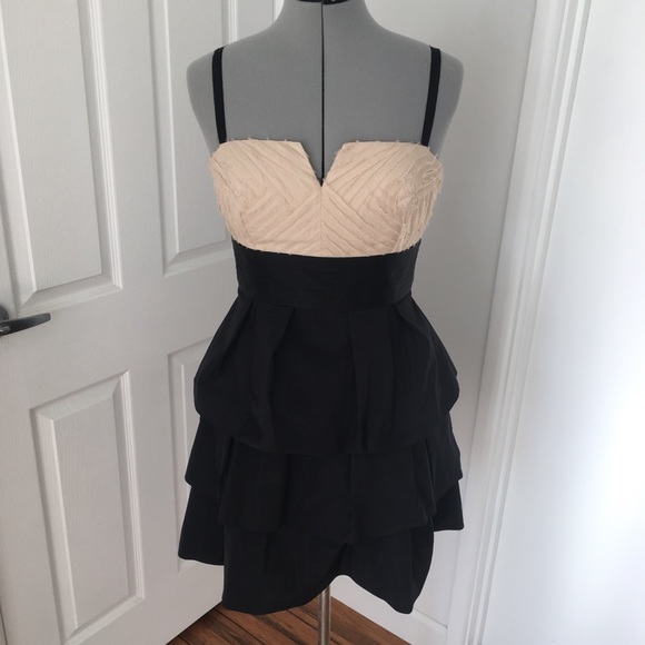 BCBGMaxAzria Dresses & Skirts - BCBG cocktail dress size 6 black / nude